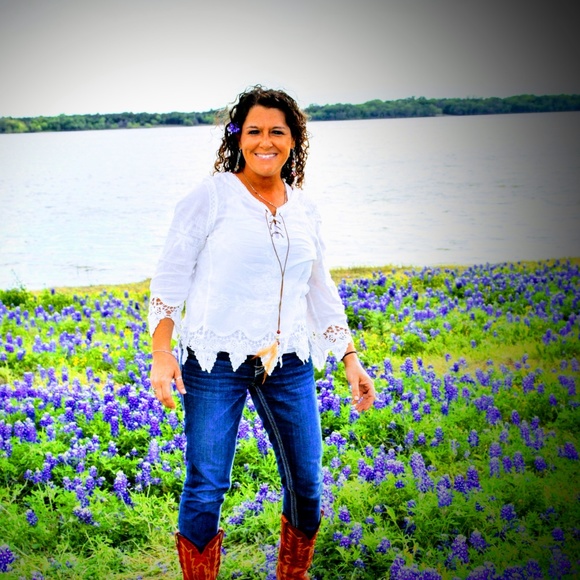 Meet your Posher, Shannon ****Ambassador**** - Picture 2 of 8